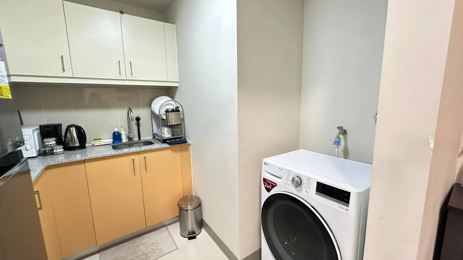 Ferienwohnung Relax And Unwind At Uptown Bgc Manila Apartment