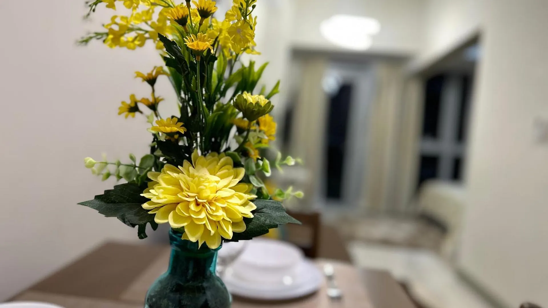 Relax And Unwind At Uptown Bgc Apartment Manila